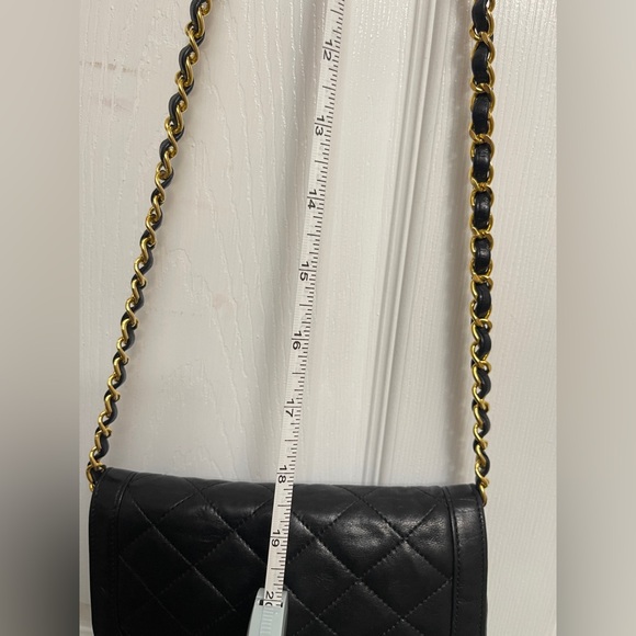 Authentic CHANEL Matelasse Paris Limited Shoulder Bag - Picture 8 of 16